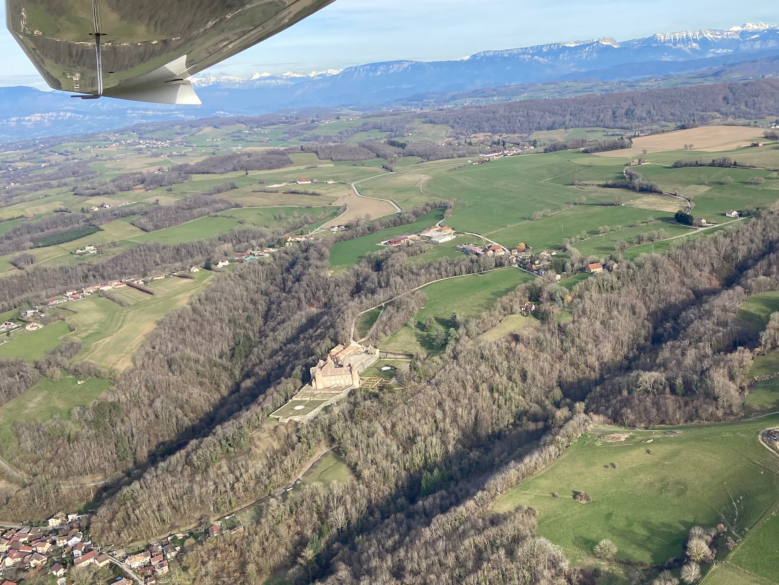 Collines & châteaux dauphinois – 30mn